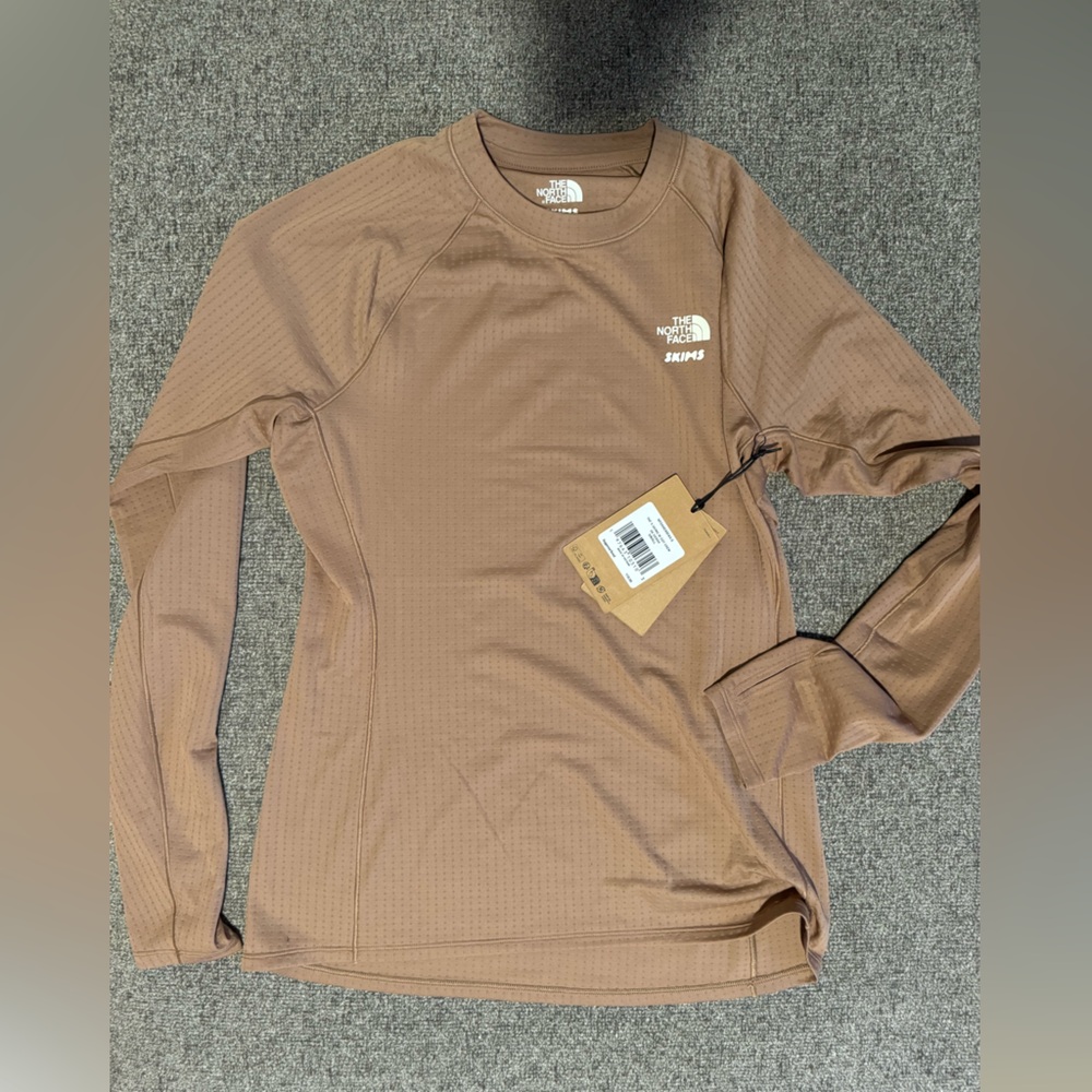 THE NORTH FACE X SKIMS DOTKNIT LONG SLEEVE TOP small